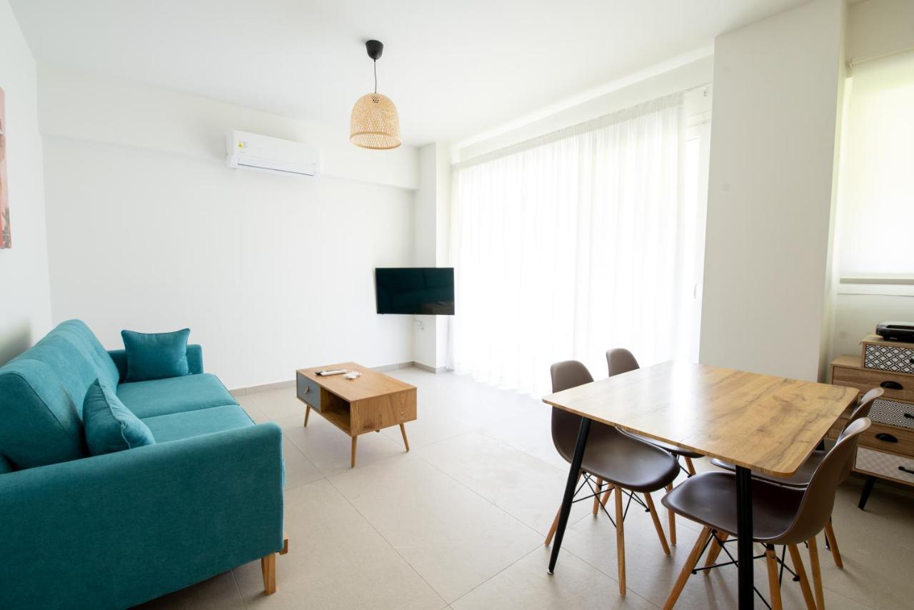 Ennea Suites-Storm Suite Flambouras Екстер'єр фото